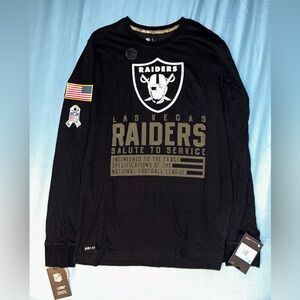 Men’s Nike Las Vegas Raiders Salute to Service Long Sleeve Shirt